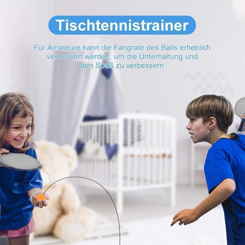 Tischtennistrainer-Eine Person kann auch Tischtennis spielen